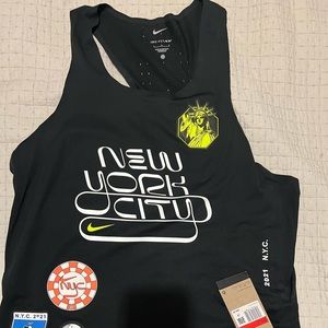 Nike Dri-FIT ADV AeroSwift NYC Running Singlet DN7512-010